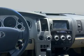 Toyota Sequoia 2008 4x4 SR5 4p SUV (5.7L)