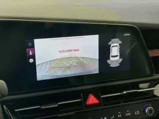 Kia Niro 2023 SX Touring 4p Crossover