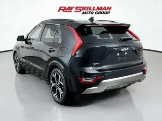 Kia Niro 2023 SX Touring 4p Crossover