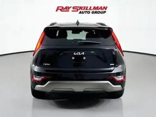 Kia Niro 2023 SX Touring 4p Crossover