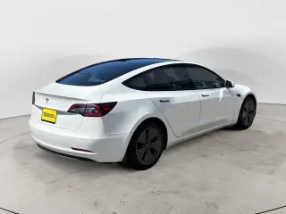 Tesla Model 3 2023 4p Sedan