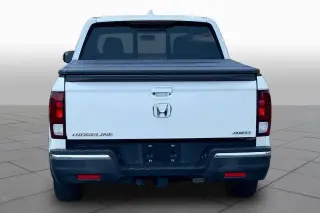 Honda Ridgeline 2019 AWD RTL-T 4p. Cabina de tripulación 5,3 pies de caja trasera