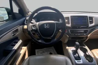 Honda Ridgeline 2019 AWD RTL-T 4p. Cabina de tripulación 5,3 pies de caja trasera