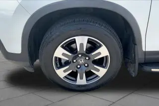 Honda Ridgeline 2019 AWD RTL-T 4p. Cabina de tripulación 5,3 pies de caja trasera