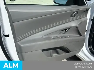Hyundai ELANTRA 2025 SEL Sport 4p Sedan