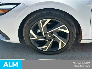 Hyundai ELANTRA 2025 SEL Sport 4p Sedan