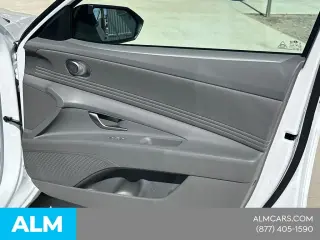 Hyundai ELANTRA 2025 SEL Sport 4p Sedan