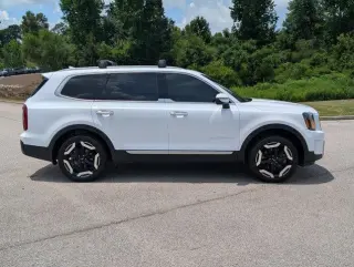 Kia Telluride 2024 S 4p SUV