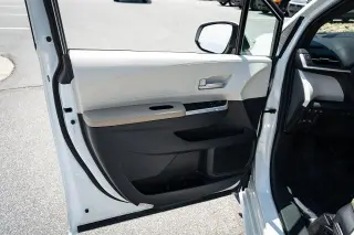 Toyota Sienna 2021 AWD XLE 7 pasajeros Mini-Van 4 puertas