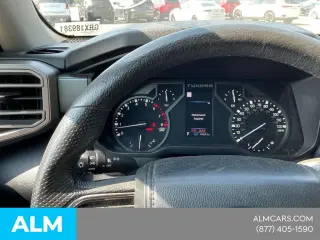 Toyota Tundra 2024 4x4 SR5 4p CrewMax Cab Pickup SB