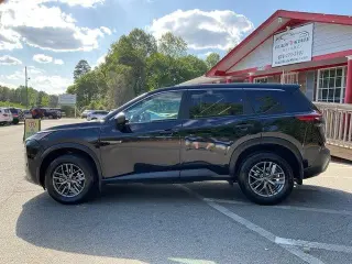 Nissan Rogue 2023 S 4p Crossover