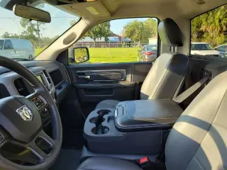 Ram 1500 Classic 2023 4x2 Tradesman 2dr Regular Cab Camión de caja larga LB