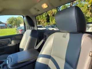 Ram 1500 Classic 2023 4x2 Tradesman 2dr Regular Cab Camión de caja larga LB