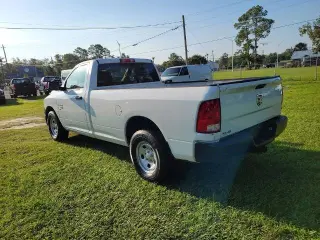 Ram 1500 Classic 2023 4x2 Tradesman 2dr Regular Cab Camión de caja larga LB
