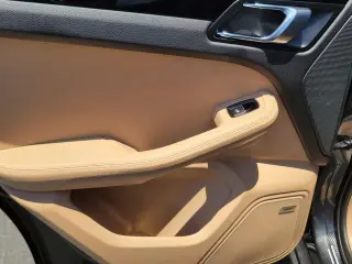 Porsche Macan 2023 tracción en todas las ruedas 4p SUV