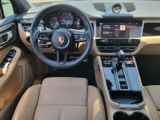 Porsche Macan 2023 tracción en todas las ruedas 4p SUV