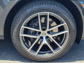 Porsche Macan 2023 tracción en todas las ruedas 4p SUV