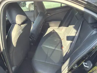Lexus UX 250h 2024 Premium 4dr Crossover