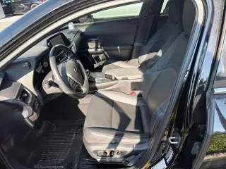 Lexus UX 250h 2024 Premium 4dr Crossover