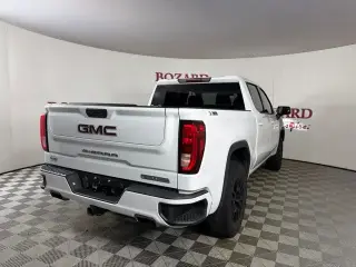 GMC Sierra 1500 2021 4x4 Elevation 4p. Cabina Completa 5,8 pies BA