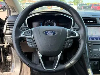 Ford Fusion 2020 AWD Titanium 4p Sedan