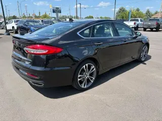 Ford Fusion 2020 AWD Titanium 4p Sedan