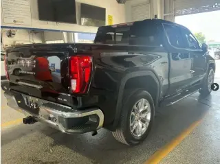 GMC Sierra 1500 2021 4x2 SLE 4p Cabina de Tripulante 5.8 ft. SB