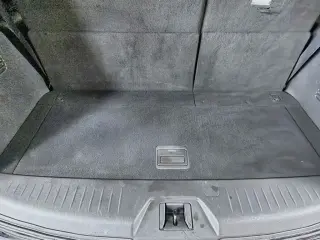 Nissan Armada 2019 4x4 SV 4p SUV