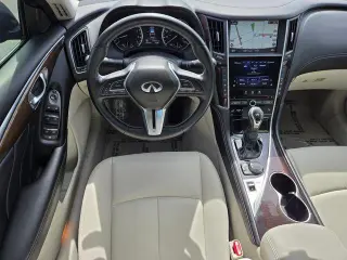 INFINITI Q50 2019 3.0T Luxe Sedán 4p