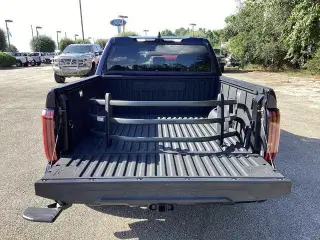 Toyota Tundra 2023 4x4 Platinum 4p CrewMax Cab Pickup SB