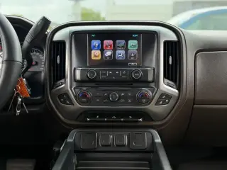 Chevrolet Silverado 1500 2018 4x4 LTZ 4p Crew Cab 5.8 ft. CB