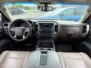 Chevrolet Silverado 1500 2018 4x4 LTZ 4p Crew Cab 5.8 ft. CB