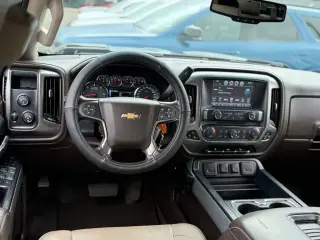 Chevrolet Silverado 1500 2018 4x4 LTZ 4p Crew Cab 5.8 ft. CB