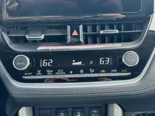 Toyota Corolla Cross 2024 AWD XLE 4p Crossover