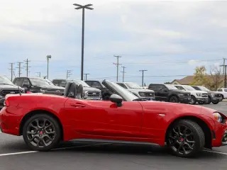 FIAT 124 Spider 2017 Abarth 2p Convertible