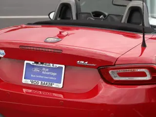 FIAT 124 Spider 2017 Abarth 2p Convertible
