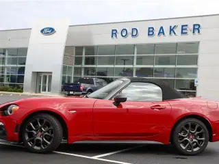 FIAT 124 Spider 2017 Abarth 2p Convertible