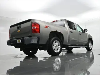 Chevrolet Silverado 1500 2012 4x4 LT 4p Cabaína de Tripulación 5.8 pies SB