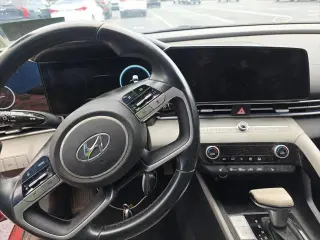 Hyundai ELANTRA 2022 Limited 4p Sedan
