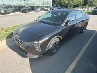Kia K4 2025 LXS 4p Sedán