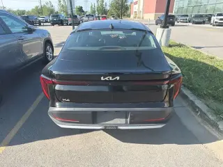 Kia K4 2025 LXS 4p Sedán