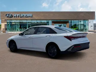Hyundai ELANTRA 2026 SEL Sport 4p Sedán