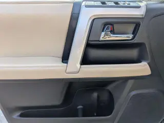 Toyota 4Runner 2015 4x2 SR5 SUV de 4 puertas