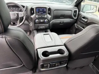 GMC Sierra 1500 Limited 2022 4x4 AT4 Cabina Crew Cab de 4 puertas y caja corta de 5.8 pies