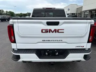 GMC Sierra 1500 Limited 2022 4x4 AT4 Cabina Crew Cab de 4 puertas y caja corta de 5.8 pies
