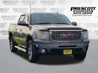 GMC Sierra 1500 2013 4x4 SLT Cabina Doble 4 pnas. Cama Corta de 5.8 pies