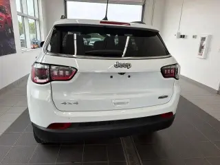 Jeep Compass 2024 4x4 Latitude SUV de 4 puertas