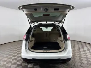 Nissan Rogue 2016 S Crossover de 4 puertas