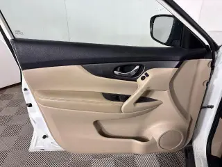 Nissan Rogue 2016 S Crossover de 4 puertas