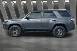 Toyota 4Runner 2018 4x4 SR5 4 puertas SUV